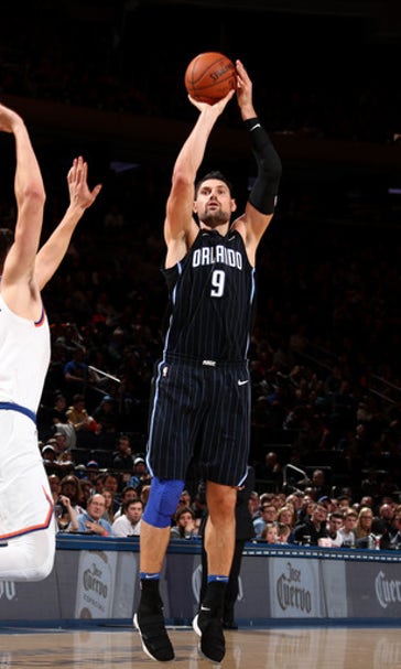 Nikola Vucevic has 34 points, Magic beat Knicks 105-100 (Dec 03, 2017)